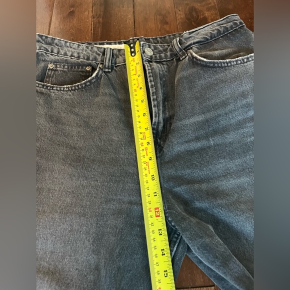 ZARA straight leg high-rise faded black jeans, size 10 - Picture 9 of 10